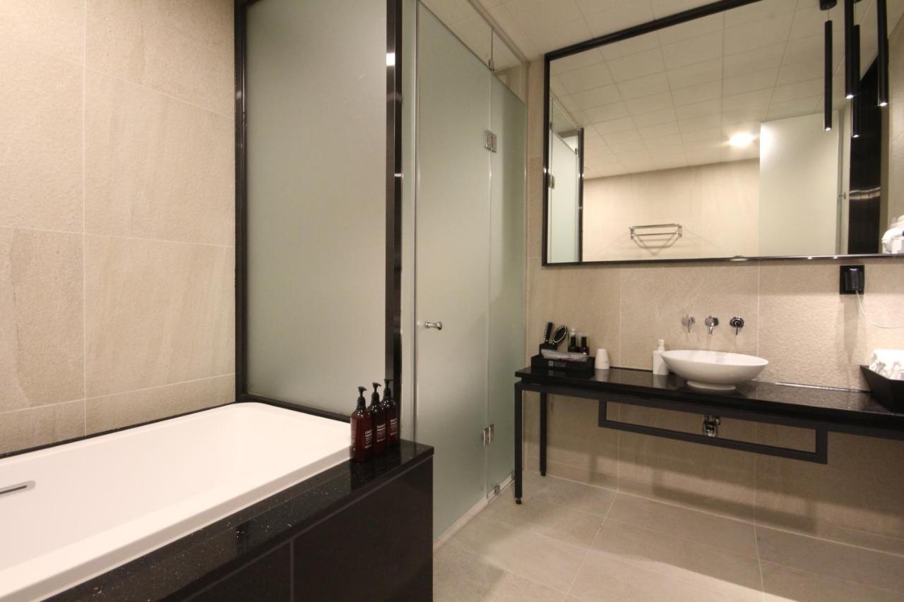 Hotel Eco Stay Jeonju Exterior foto
