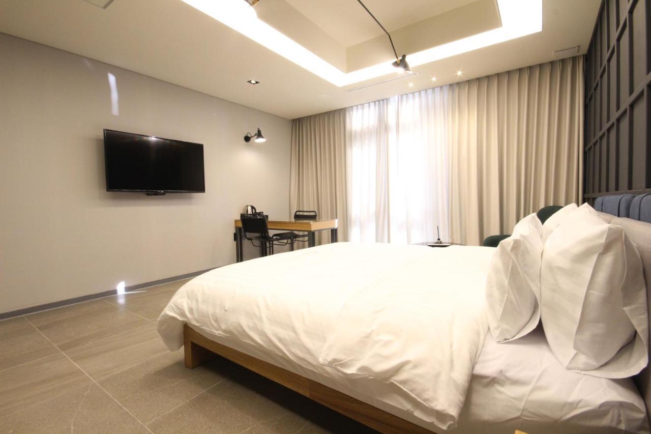 Hotel Eco Stay Jeonju Exterior foto