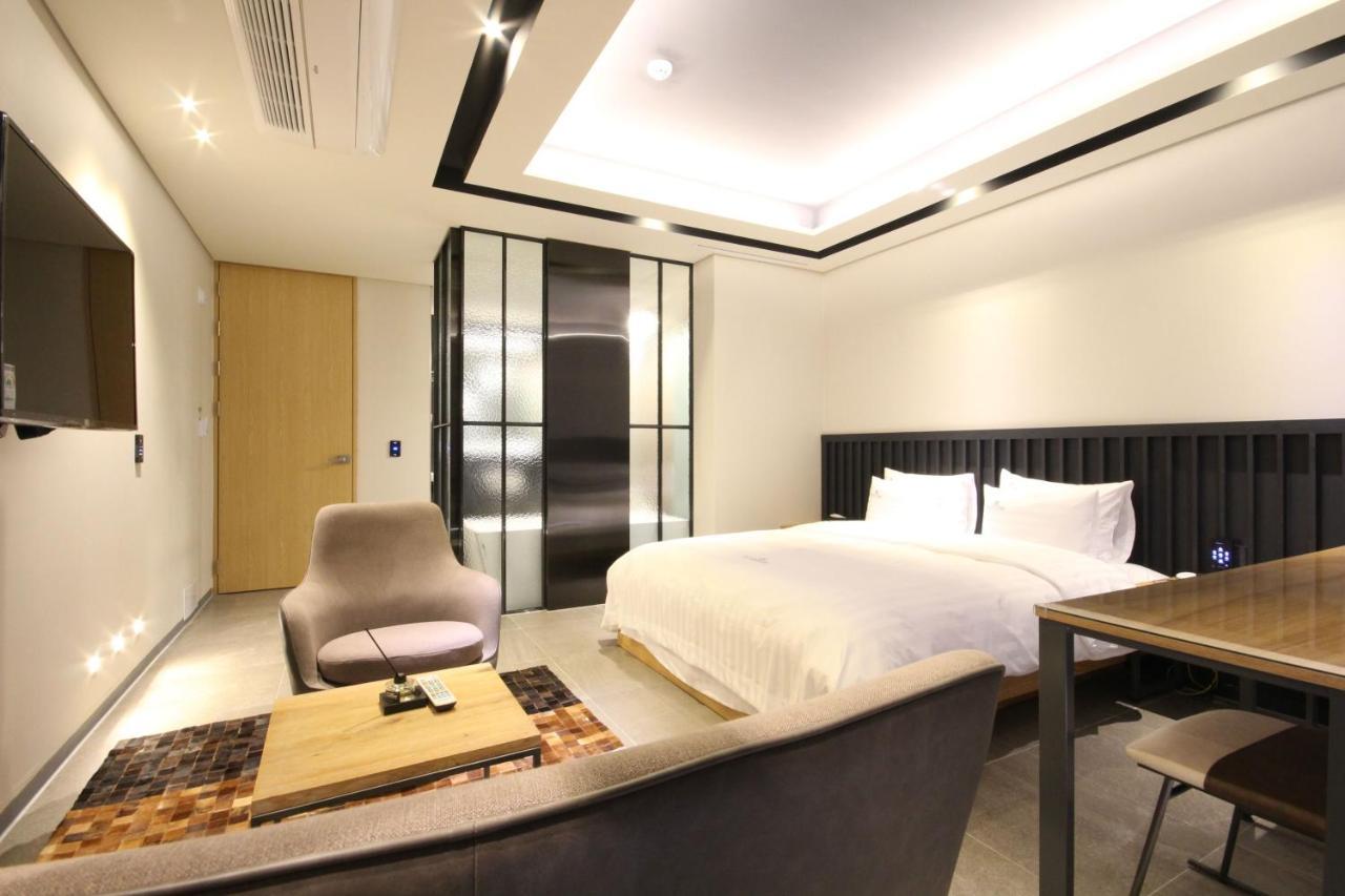 Hotel Eco Stay Jeonju Exterior foto