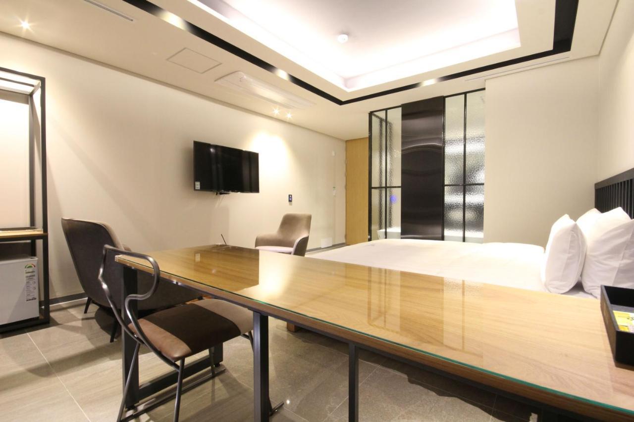 Hotel Eco Stay Jeonju Exterior foto