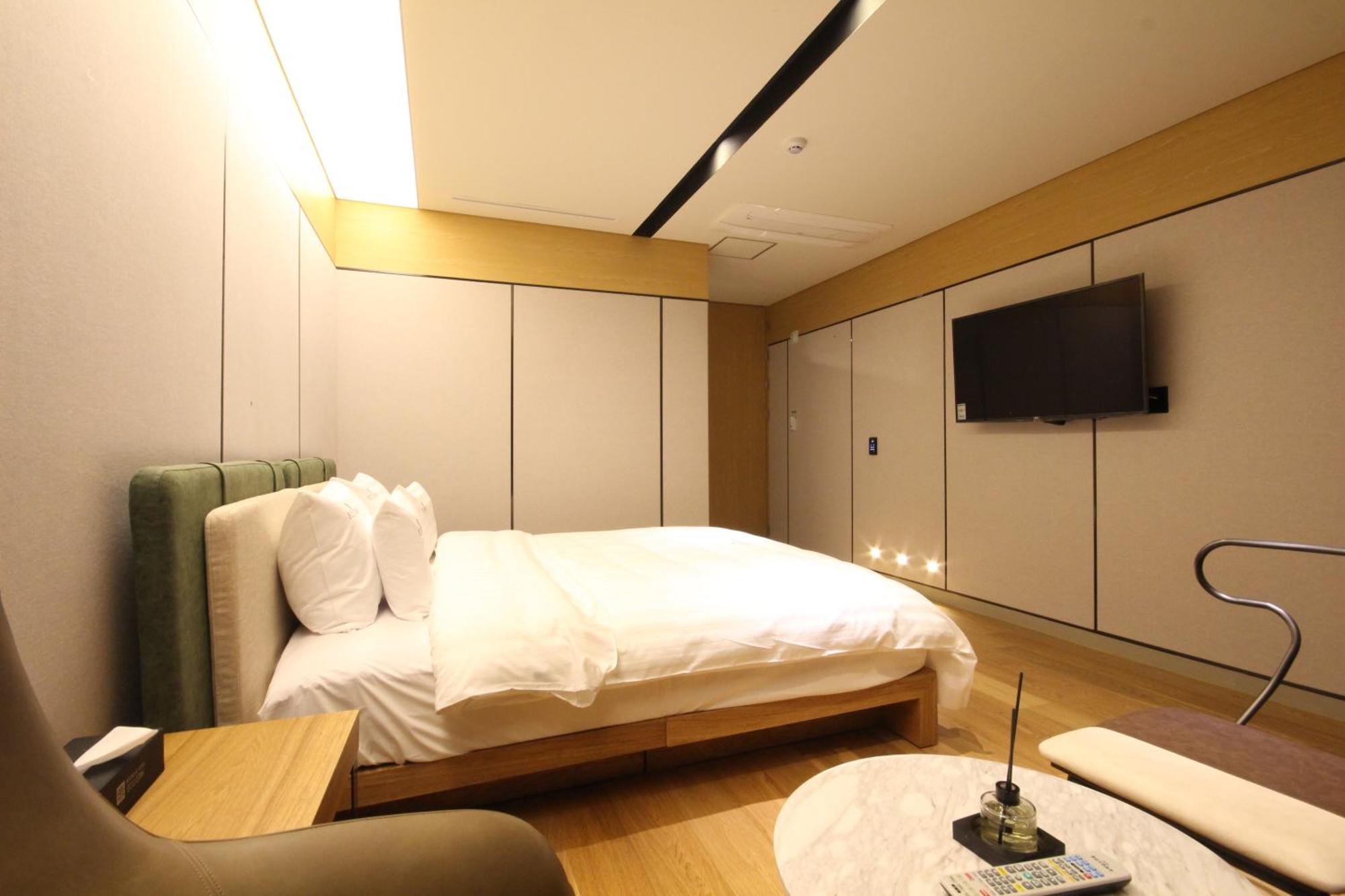 Hotel Eco Stay Jeonju Exterior foto